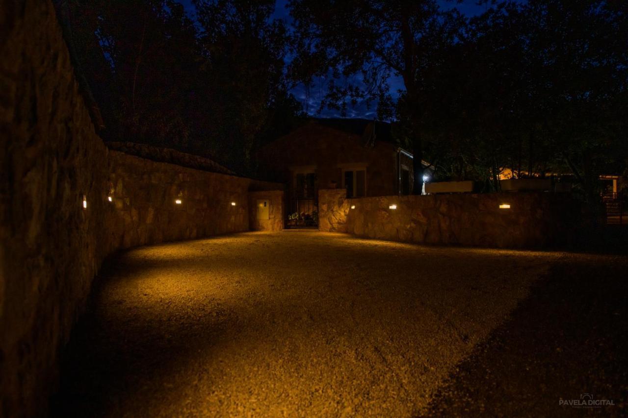 Вілла Stone House Leani Sveti Jakov Екстер'єр фото